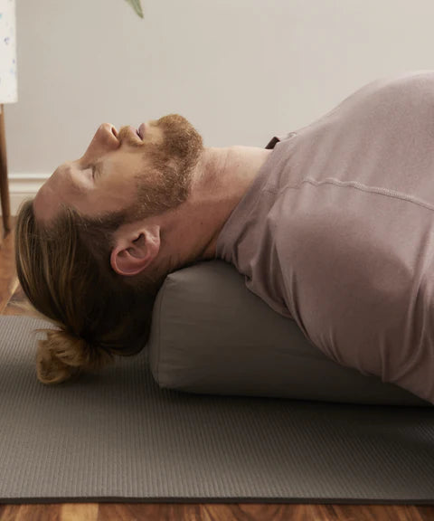 b, Halfmoon cotton restoratrive bolster